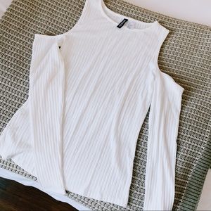 Divided No Shoulders Long Sleeve Top